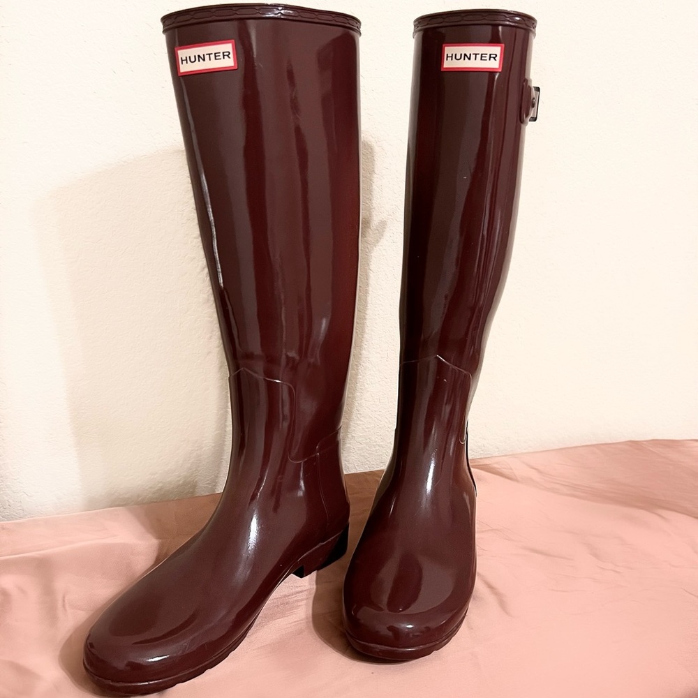 Hunter Rain Boots Cranberry Sz 8